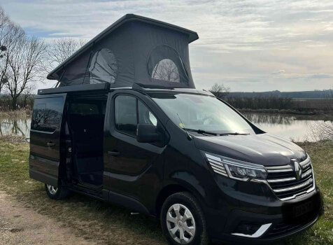 camping-car RENAULT SPACENOMAD  extérieur / face avant